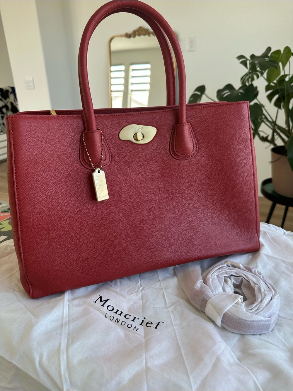 Moncrief London Large Red Italian Pebbled Leather Tote Bag NWOT 15x10x6”